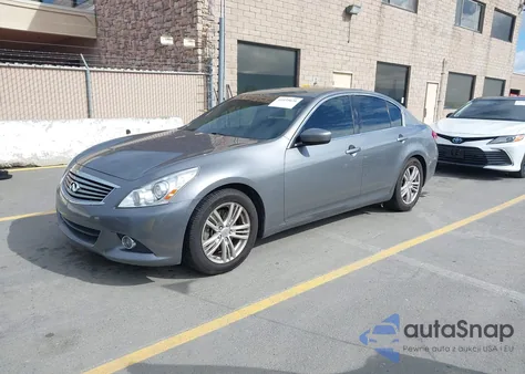 2013 Infiniti G37 Journey z USA, uszkodzony, nr VIN JN1CV6APXDM724731